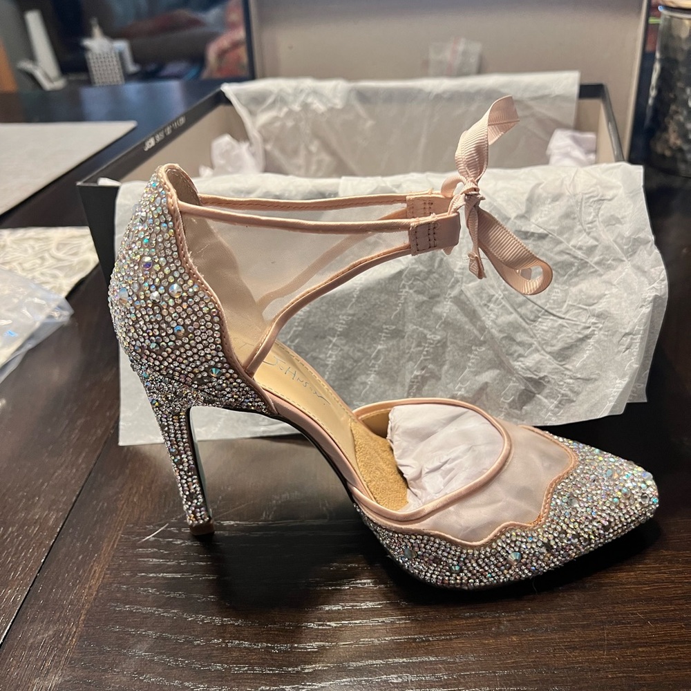 NEW Betsey Johnson Pumps - Picture 8 of 16